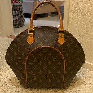 SOLDLouis Vuitton Ellipse GM